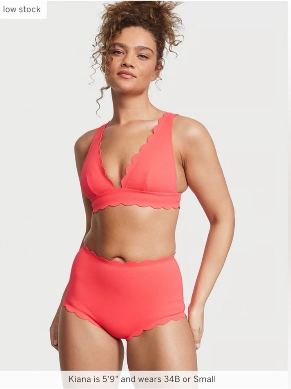 VICTORIA'S SECRET SWIM Scallop Plunge Bikini small